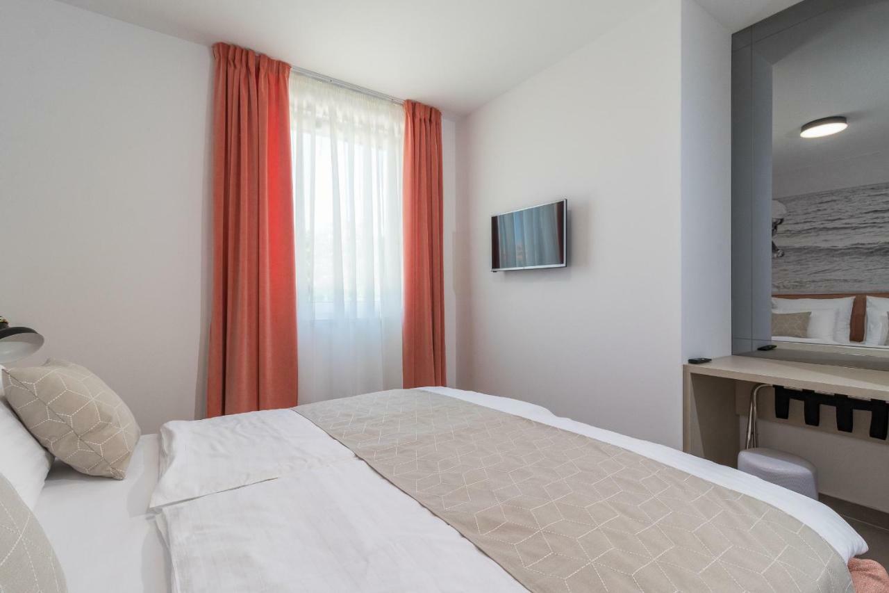 Luxury Apartments Magali 3 罗维尼 外观 照片